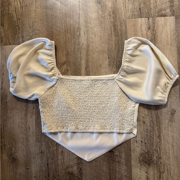 MittoShop Cream Puff Sleeve Smocked Crop Top Size S - Picture 3 of 5